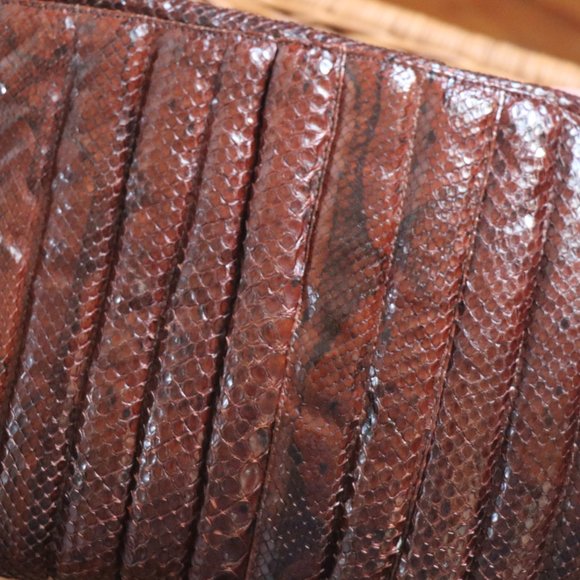 VINTAGE Snakeskin Clutch (1930's) - Picture 6 of 6